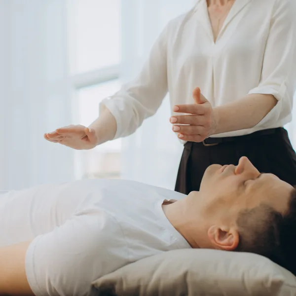 Cabinet de magnétisme, ambiance feutrée